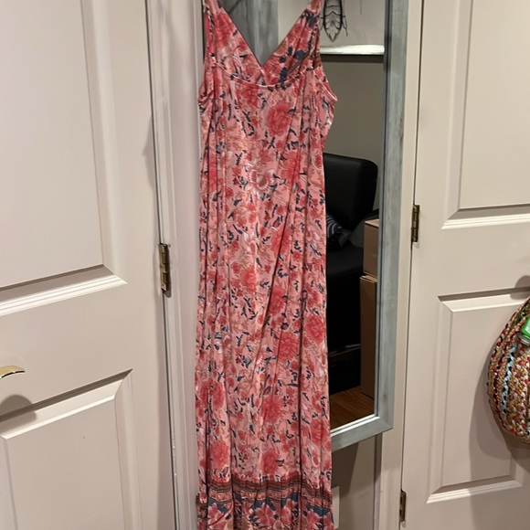 Floral Maxi Dress - Picture 3 of 4